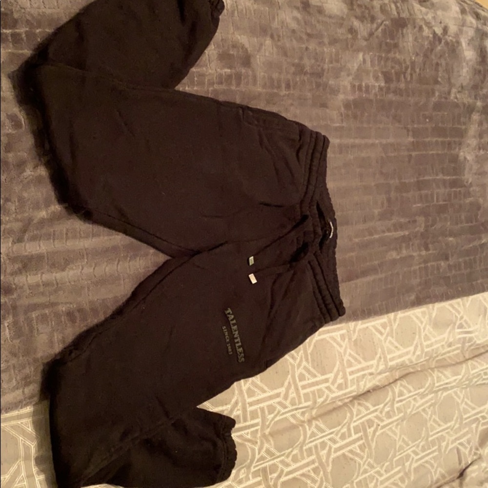TALENTLESS joggers